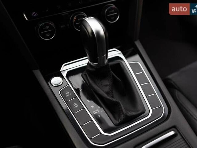 Сірий Фольксваген Пассат, об'ємом двигуна 2 л та пробігом 238 тис. км за 15300 $, фото 21 на Automoto.ua