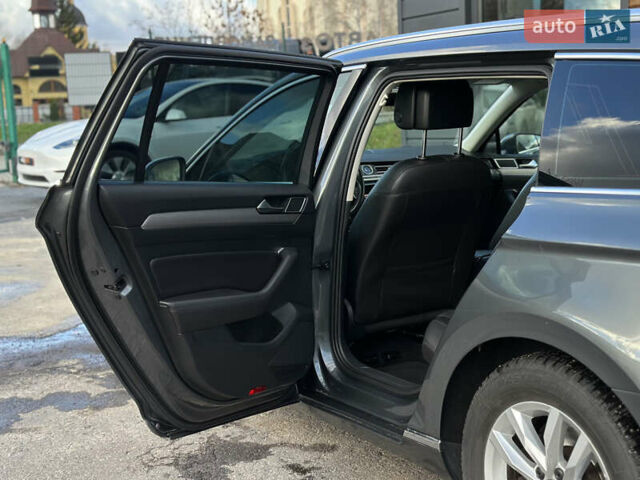 Серый Фольксваген Пассат, объемом двигателя 2 л и пробегом 370 тыс. км за 13999 $, фото 42 на Automoto.ua