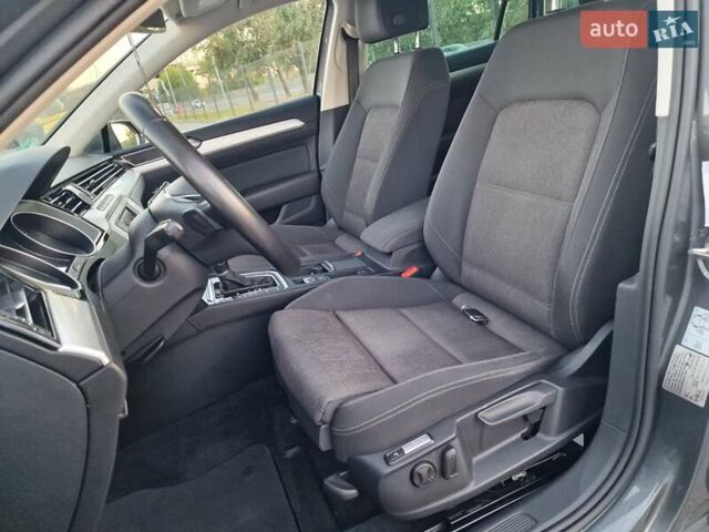 Сірий Фольксваген Пассат, об'ємом двигуна 1.97 л та пробігом 300 тис. км за 14200 $, фото 20 на Automoto.ua