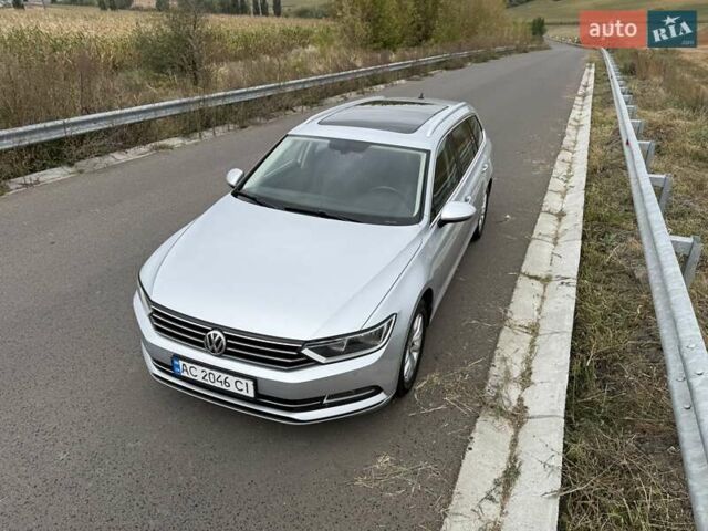 Серый Фольксваген Пассат, объемом двигателя 1.6 л и пробегом 325 тыс. км за 12200 $, фото 1 на Automoto.ua