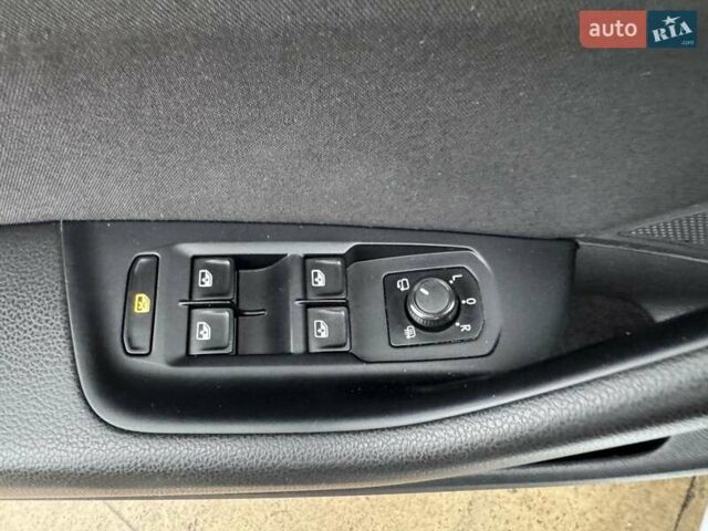 Серый Фольксваген Пассат, объемом двигателя 2 л и пробегом 273 тыс. км за 13800 $, фото 35 на Automoto.ua