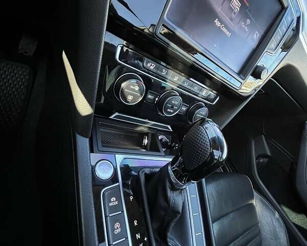 Серый Фольксваген Пассат, объемом двигателя 1.97 л и пробегом 235 тыс. км за 18100 $, фото 8 на Automoto.ua