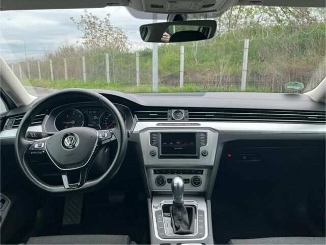 Серый Фольксваген Пассат, объемом двигателя 2 л и пробегом 248 тыс. км за 15500 $, фото 9 на Automoto.ua