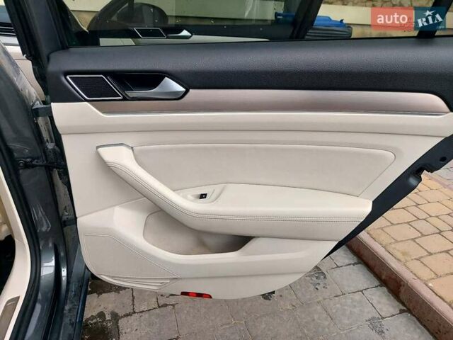 Сірий Фольксваген Пассат, об'ємом двигуна 1.97 л та пробігом 243 тис. км за 15500 $, фото 32 на Automoto.ua