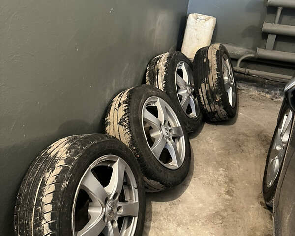 Серый Фольксваген Пассат, объемом двигателя 1.97 л и пробегом 278 тыс. км за 13900 $, фото 43 на Automoto.ua