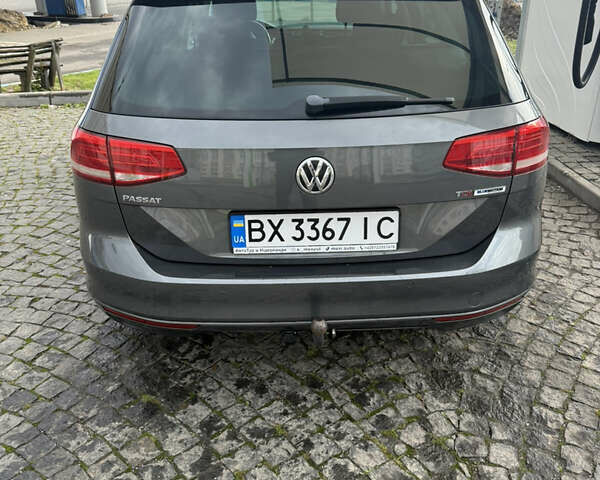 Серый Фольксваген Пассат, объемом двигателя 1.6 л и пробегом 293 тыс. км за 14300 $, фото 1 на Automoto.ua