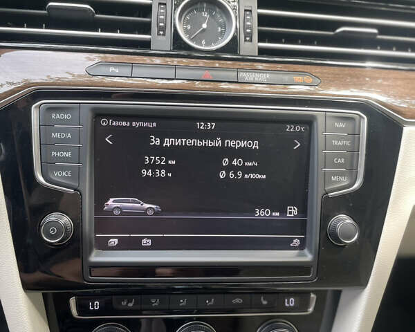 Серый Фольксваген Пассат, объемом двигателя 2 л и пробегом 245 тыс. км за 17995 $, фото 21 на Automoto.ua