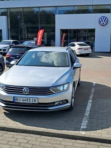 Серый Фольксваген Пассат, объемом двигателя 1.97 л и пробегом 328 тыс. км за 13900 $, фото 2 на Automoto.ua