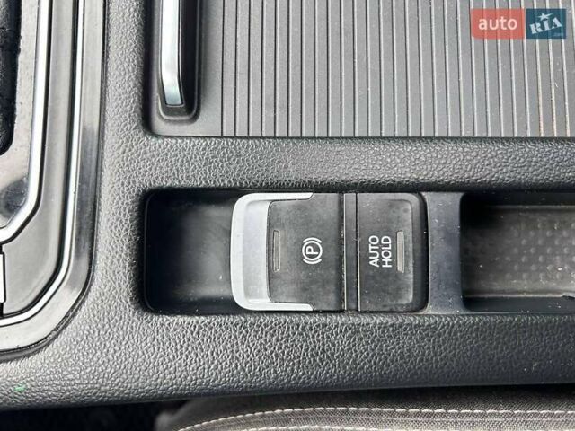 Серый Фольксваген Пассат, объемом двигателя 1.97 л и пробегом 334 тыс. км за 13000 $, фото 27 на Automoto.ua