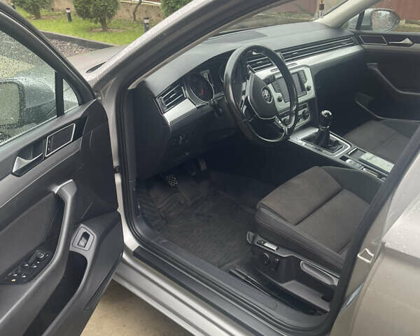 Сірий Фольксваген Пассат, об'ємом двигуна 1.97 л та пробігом 324 тис. км за 15000 $, фото 4 на Automoto.ua