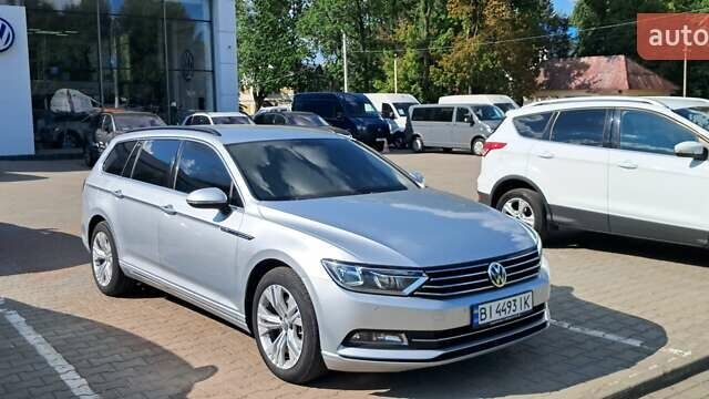 Серый Фольксваген Пассат, объемом двигателя 1.97 л и пробегом 328 тыс. км за 13900 $, фото 3 на Automoto.ua