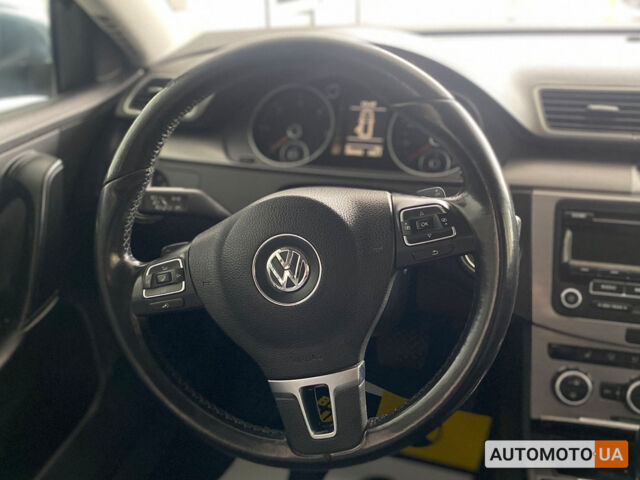 Серый Фольксваген Пассат, объемом двигателя 2 л и пробегом 285 тыс. км за 12500 $, фото 14 на Automoto.ua