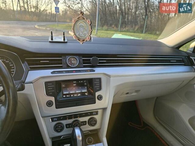 Сірий Фольксваген Пассат, об'ємом двигуна 2 л та пробігом 221 тис. км за 14500 $, фото 9 на Automoto.ua