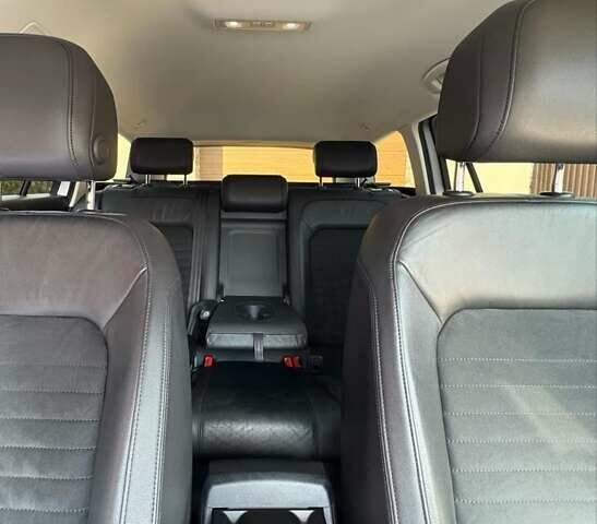 Сірий Фольксваген Пассат, об'ємом двигуна 1.97 л та пробігом 253 тис. км за 17100 $, фото 8 на Automoto.ua