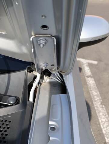 Серый Фольксваген Пассат, объемом двигателя 1.6 л и пробегом 235 тыс. км за 12800 $, фото 87 на Automoto.ua