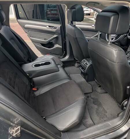 Серый Фольксваген Пассат, объемом двигателя 1.97 л и пробегом 276 тыс. км за 14500 $, фото 15 на Automoto.ua