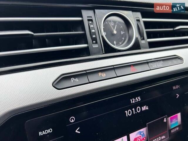 Серый Фольксваген Пассат, объемом двигателя 1.97 л и пробегом 334 тыс. км за 13000 $, фото 28 на Automoto.ua