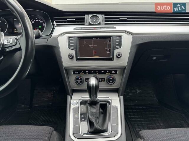 Серый Фольксваген Пассат, объемом двигателя 2 л и пробегом 273 тыс. км за 13800 $, фото 40 на Automoto.ua