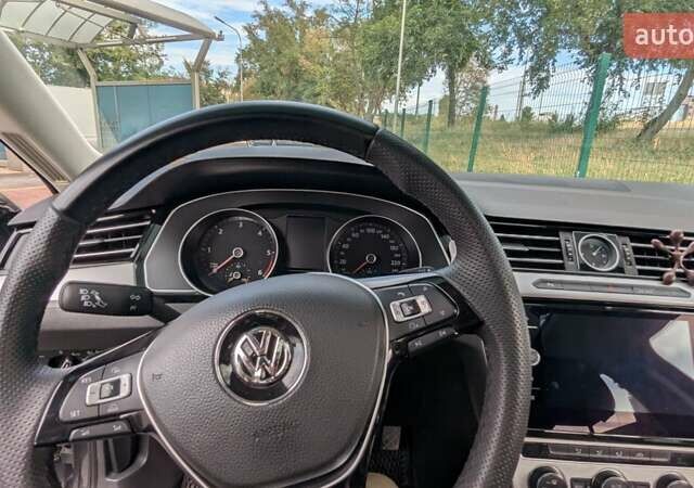 Серый Фольксваген Пассат, объемом двигателя 1.97 л и пробегом 276 тыс. км за 14500 $, фото 5 на Automoto.ua