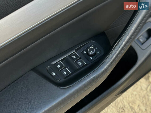 Серый Фольксваген Пассат, объемом двигателя 2 л и пробегом 370 тыс. км за 13999 $, фото 22 на Automoto.ua