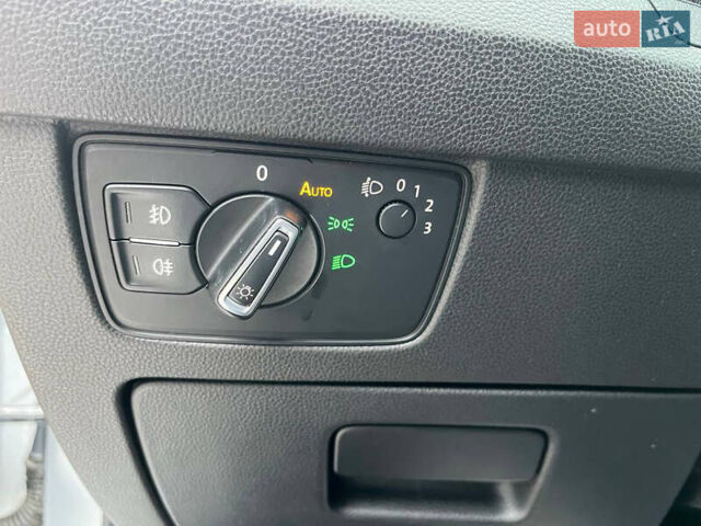 Серый Фольксваген Пассат, объемом двигателя 2 л и пробегом 385 тыс. км за 12800 $, фото 53 на Automoto.ua