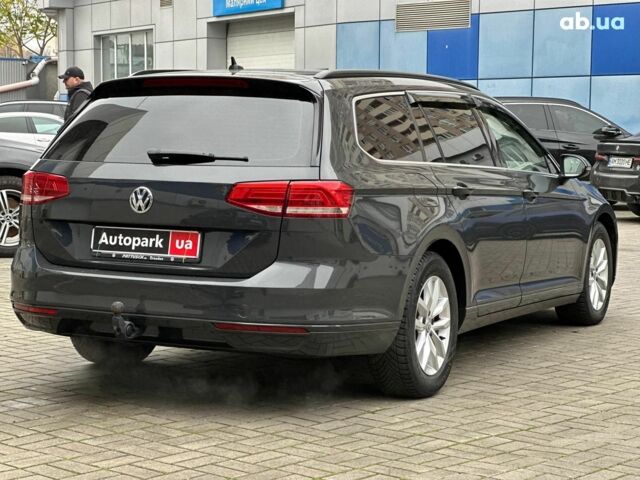 Серый Фольксваген Пассат, объемом двигателя 2 л и пробегом 283 тыс. км за 14990 $, фото 6 на Automoto.ua
