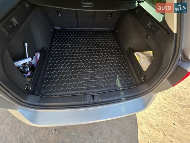 Серый Фольксваген Пассат, объемом двигателя 1.97 л и пробегом 217 тыс. км за 15900 $, фото 30 на Automoto.ua