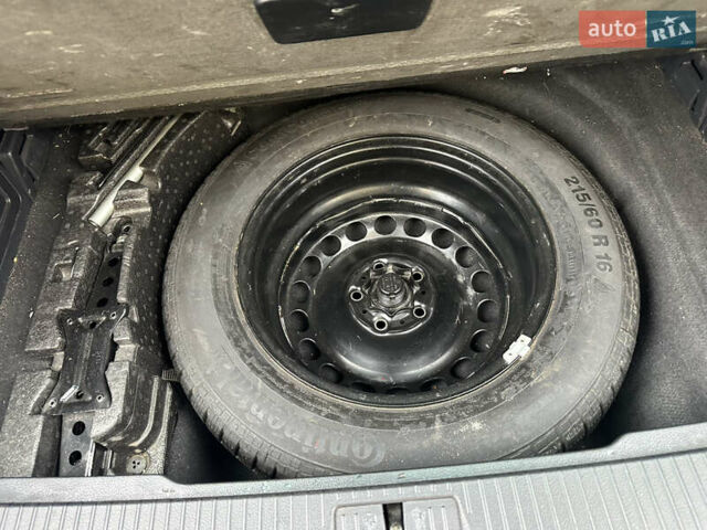 Серый Фольксваген Пассат, объемом двигателя 2 л и пробегом 312 тыс. км за 13999 $, фото 26 на Automoto.ua