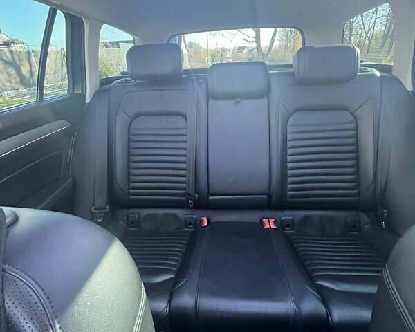 Серый Фольксваген Пассат, объемом двигателя 1.97 л и пробегом 235 тыс. км за 18100 $, фото 11 на Automoto.ua