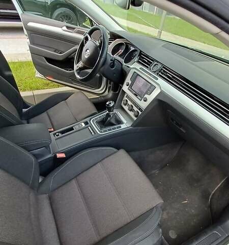 Серый Фольксваген Пассат, объемом двигателя 1.97 л и пробегом 270 тыс. км за 14000 $, фото 15 на Automoto.ua