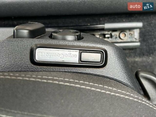 Серый Фольксваген Пассат, объемом двигателя 1.97 л и пробегом 334 тыс. км за 13000 $, фото 15 на Automoto.ua