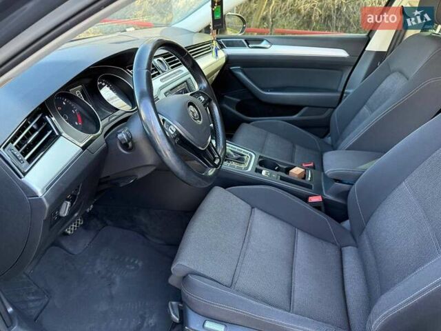 Серый Фольксваген Пассат, объемом двигателя 1.99 л и пробегом 315 тыс. км за 13400 $, фото 10 на Automoto.ua