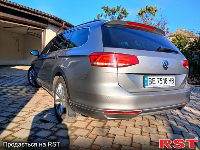 Серый Фольксваген Пассат, объемом двигателя 1.6 л и пробегом 221 тыс. км за 12800 $, фото 7 на Automoto.ua