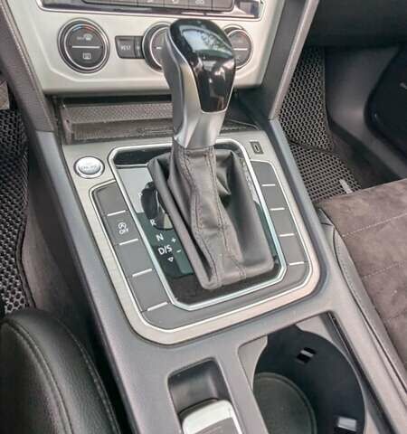 Серый Фольксваген Пассат, объемом двигателя 1.97 л и пробегом 276 тыс. км за 14500 $, фото 8 на Automoto.ua