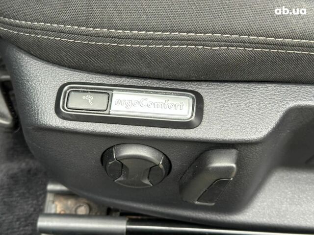 Серый Фольксваген Пассат, объемом двигателя 2 л и пробегом 283 тыс. км за 14990 $, фото 24 на Automoto.ua