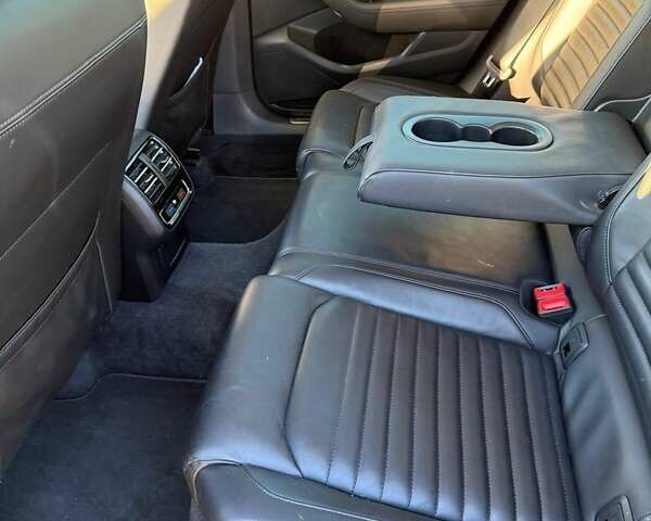 Серый Фольксваген Пассат, объемом двигателя 1.97 л и пробегом 289 тыс. км за 15200 $, фото 18 на Automoto.ua