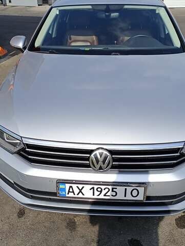 Серый Фольксваген Пассат, объемом двигателя 1.6 л и пробегом 235 тыс. км за 12800 $, фото 14 на Automoto.ua