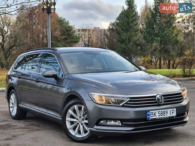 Серый Фольксваген Пассат, объемом двигателя 1.4 л и пробегом 219 тыс. км за 11600 $, фото 3 на Automoto.ua