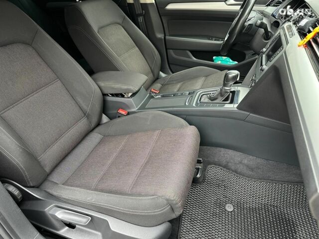 Серый Фольксваген Пассат, объемом двигателя 2 л и пробегом 283 тыс. км за 14990 $, фото 20 на Automoto.ua