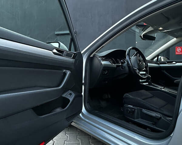 Серый Фольксваген Пассат, объемом двигателя 1.97 л и пробегом 310 тыс. км за 14700 $, фото 13 на Automoto.ua