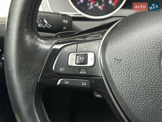 Серый Фольксваген Пассат, объемом двигателя 2 л и пробегом 312 тыс. км за 13999 $, фото 40 на Automoto.ua