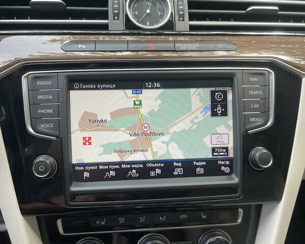 Серый Фольксваген Пассат, объемом двигателя 2 л и пробегом 245 тыс. км за 17995 $, фото 13 на Automoto.ua