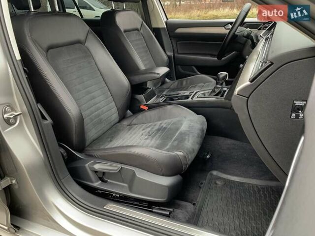 Серый Фольксваген Пассат, объемом двигателя 2 л и пробегом 182 тыс. км за 16455 $, фото 34 на Automoto.ua