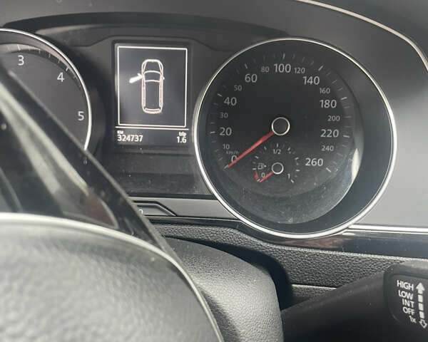 Сірий Фольксваген Пассат, об'ємом двигуна 1.97 л та пробігом 324 тис. км за 15000 $, фото 7 на Automoto.ua