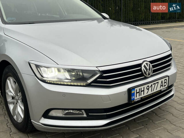 Серый Фольксваген Пассат, объемом двигателя 1.6 л и пробегом 263 тыс. км за 13500 $, фото 9 на Automoto.ua