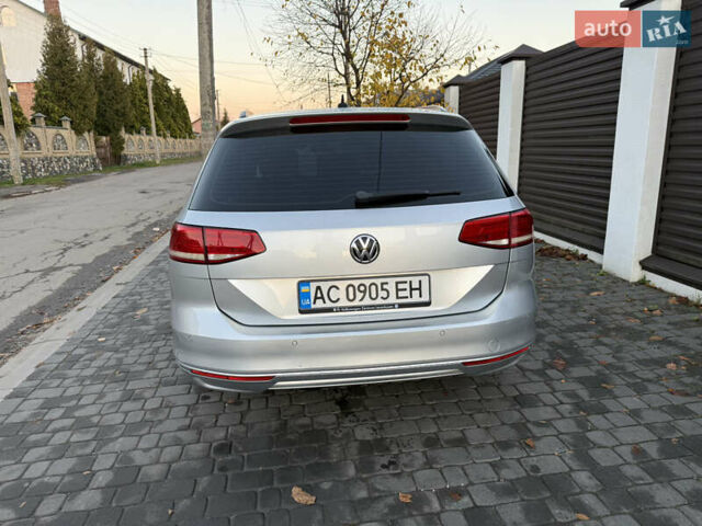 Серый Фольксваген Пассат, объемом двигателя 1.6 л и пробегом 237 тыс. км за 12800 $, фото 8 на Automoto.ua