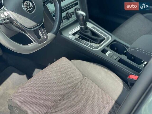 Серый Фольксваген Пассат, объемом двигателя 1.8 л и пробегом 165 тыс. км за 15500 $, фото 12 на Automoto.ua