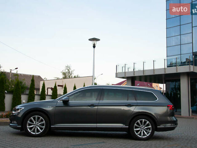 Фольксваген Пассат 2016 в Ужгороде на Automoto.ua Серый Фольксваген Пассат, объемом двигателя 1.97 л и пробегом 207 тыс. км за 18200 $, фото 2 на Automoto.ua