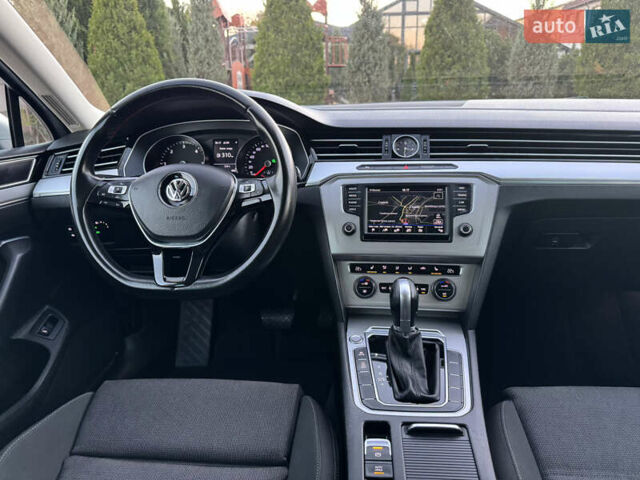 Серый Фольксваген Пассат, объемом двигателя 2 л и пробегом 267 тыс. км за 13950 $, фото 126 на Automoto.ua