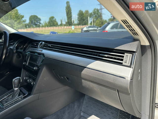 Серый Фольксваген Пассат, объемом двигателя 1.97 л и пробегом 275 тыс. км за 15999 $, фото 65 на Automoto.ua